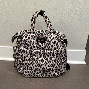 Dream weekender Leopard print by Itzy Ritzy